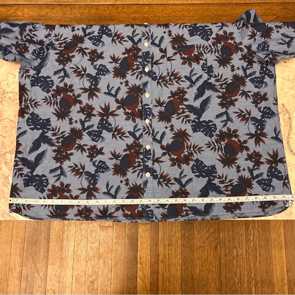VAN HEUSEN Men’s Size 3XL Camp Shirt 
Pineapple & Floral Print Hawaiian Blue - Picture 6 of 12